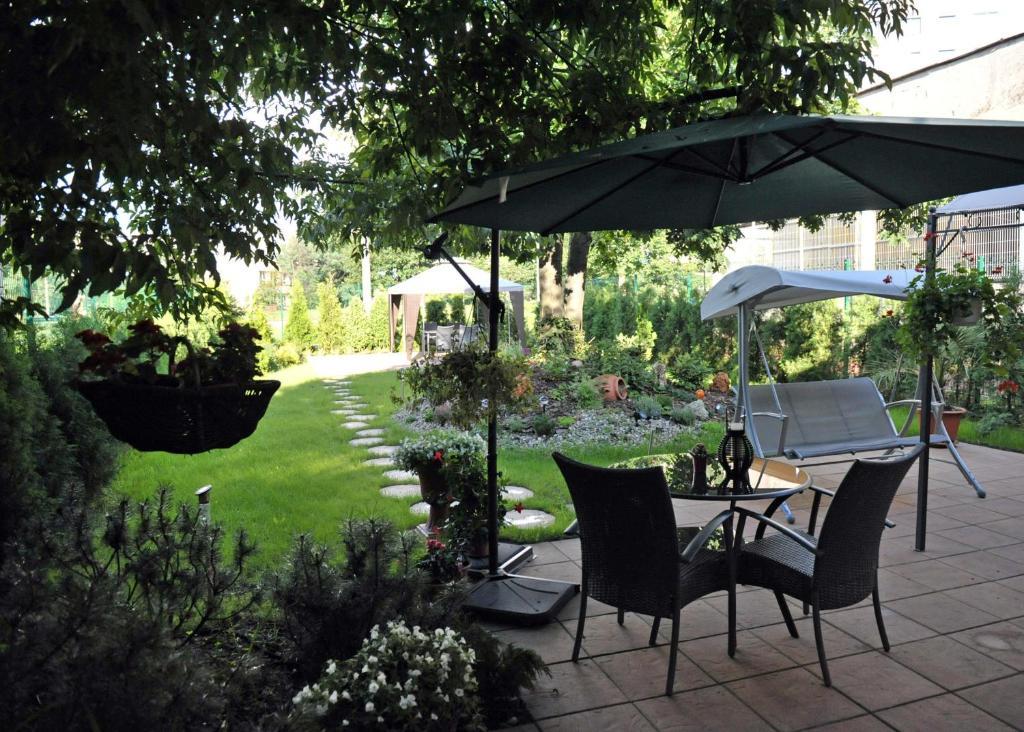 Hotel Astra Dąbrowa Górnicza Extérieur photo
