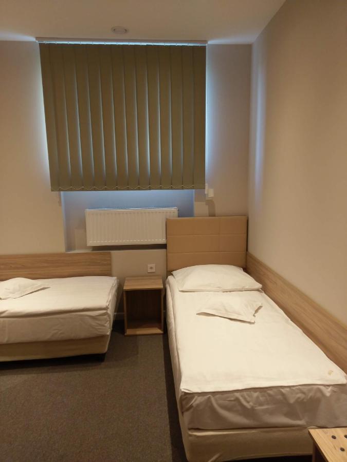 Hotel Astra Dąbrowa Górnicza Extérieur photo